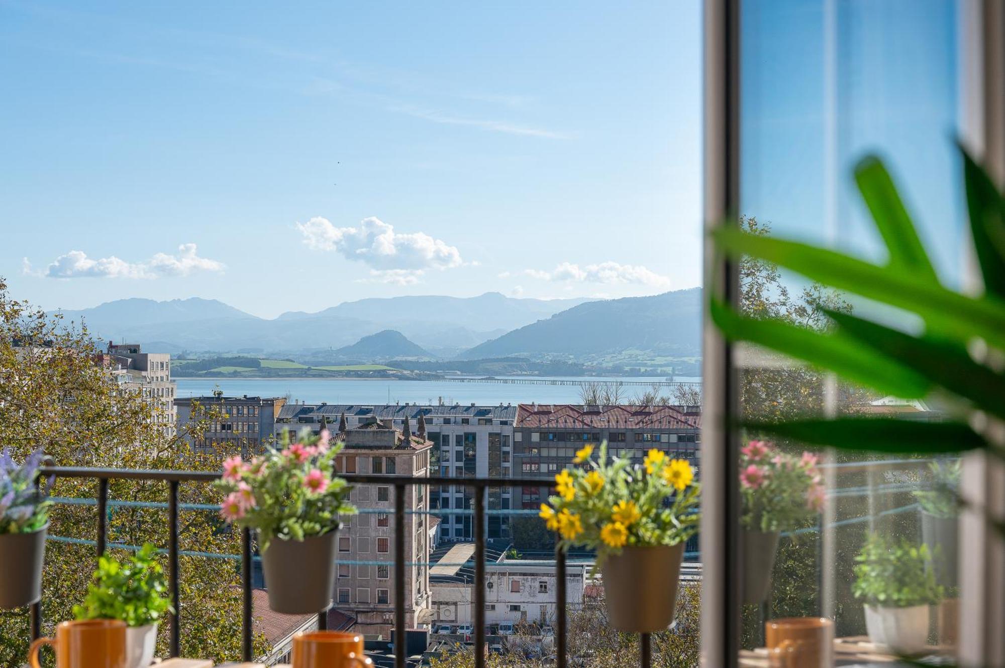 Apartamento En El Corazon De La Ciudad Junto A Las Estaciones Santander Exterior photo